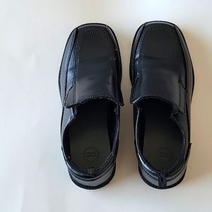 WONDER NATION Boys Dress shoes Size 1